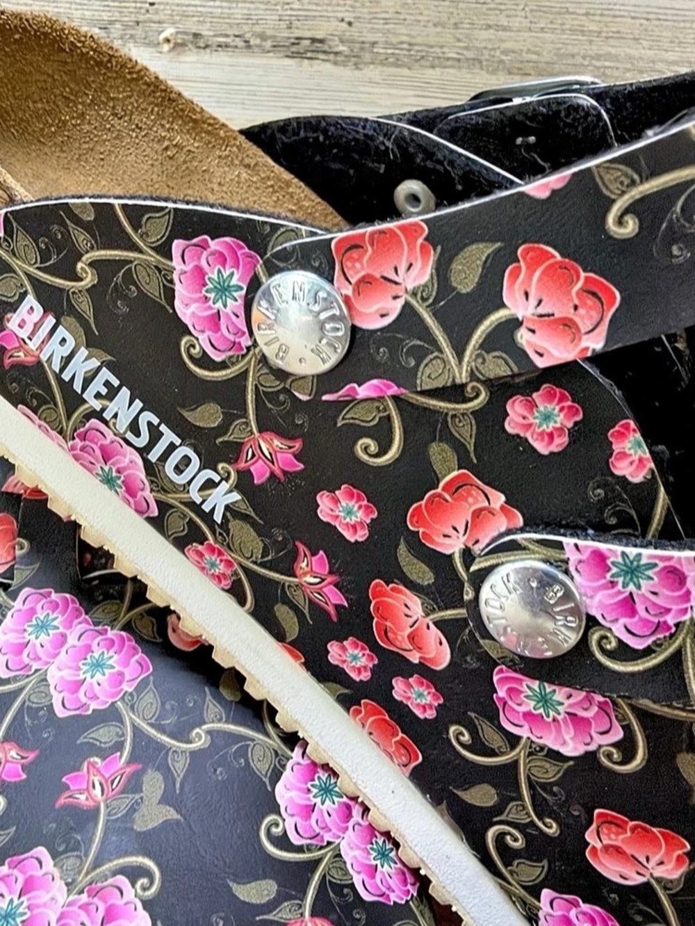 Birkenstock Kay Prof Blooming Roses Black Floral Clogs - Picture 2 of 8